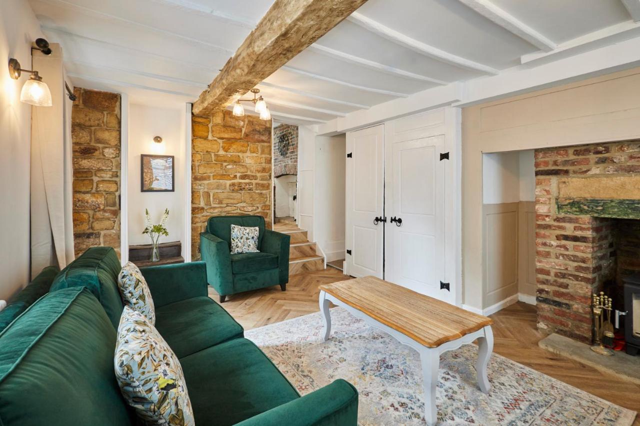 Host & Stay - Cragg Cottage ويتبي المظهر الخارجي الصورة